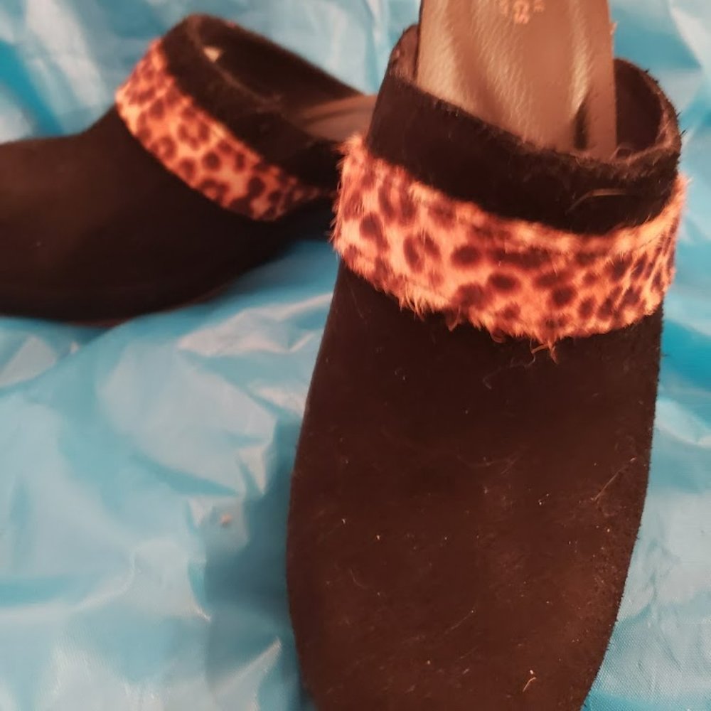 Crocs Shoes Womens Sarah Clogs Mules 203415 Black Suede Leopard Slip On …